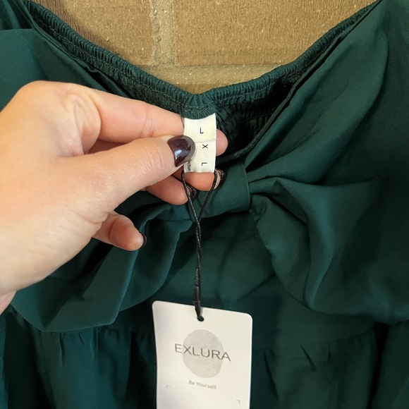 Elegant Green Mini Dress - Picture 4 of 5